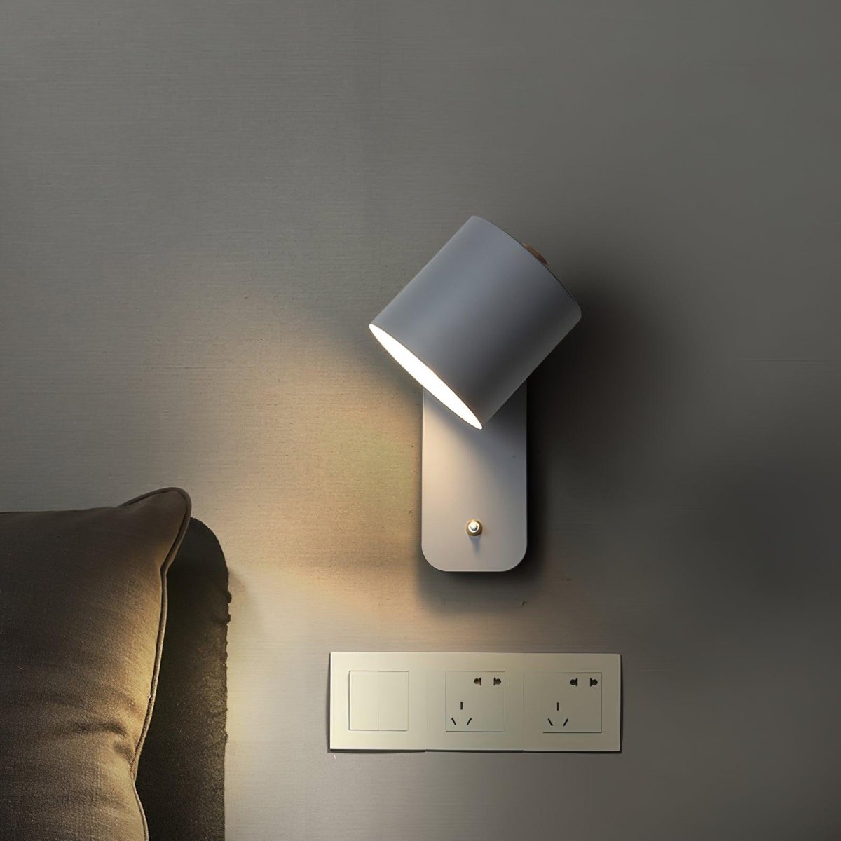 Rotating Head Cylindrical Wall Sconce In Iron For E27 Bulbs